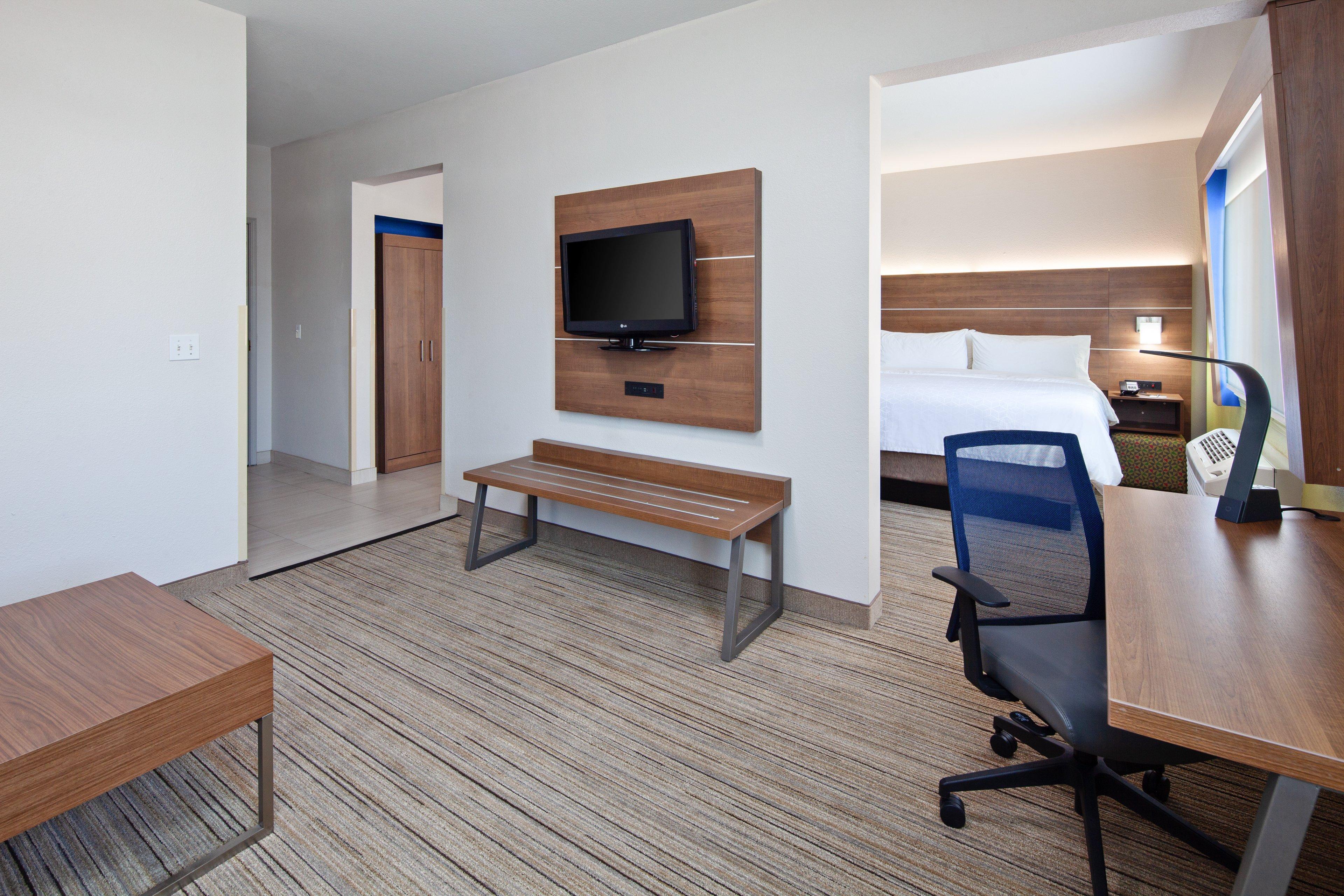 Holiday Inn Express & Suites - Tulare By Ihg Exterior foto