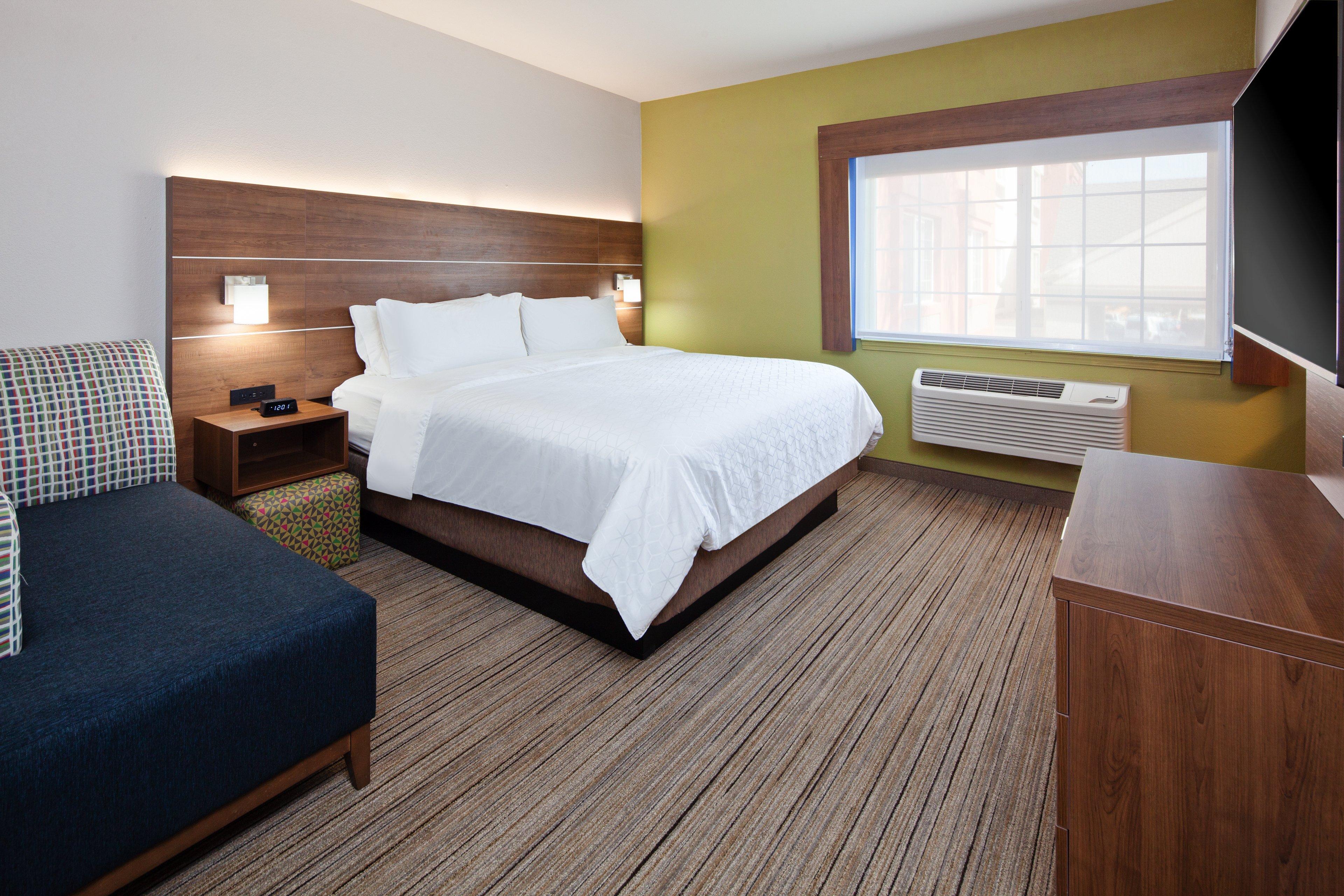 Holiday Inn Express & Suites - Tulare By Ihg Exterior foto