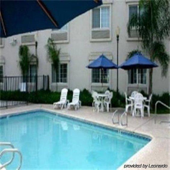 Holiday Inn Express & Suites - Tulare By Ihg Facilidades foto
